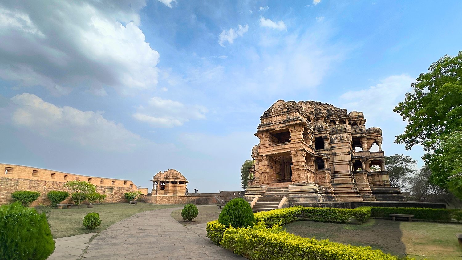 Sahastrabahu Temple — Madhya Pradesh